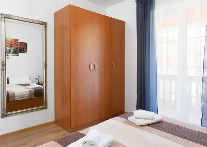 Marco Polo - M2 First Floor - Mpolo *